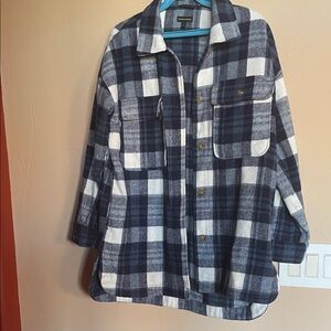 Banana Republic Blue Plaid Shirt Jacket Long with split. PTP 24.5” Back L 33.5”
